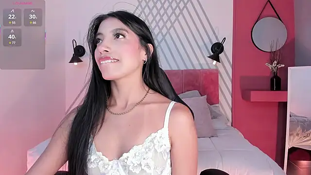 Snapshot of Tiffany_Low chatting on 03.11.26 Tiffany Low online show from 03.11.26