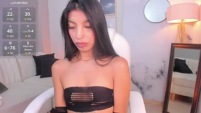 Snapshot of Tiffany_Low chatting on 03.30.26 Tiffany Low online show from 03.30.26