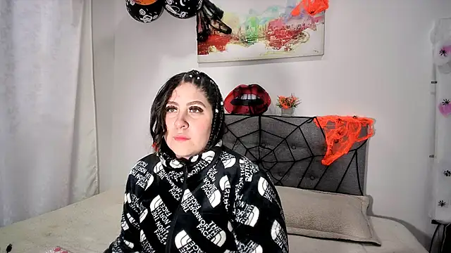 Luna sweet55 online show from 10.17.25