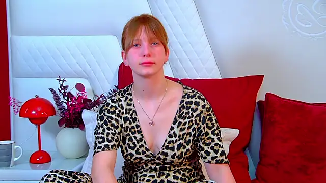 BeatriceBinoche online show from 10.22.25