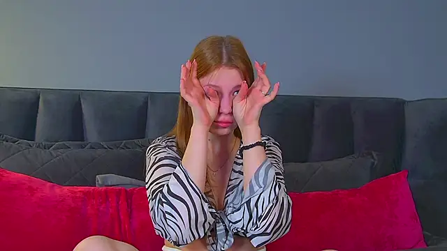 BeatriceBinoche online show from 11.23.25