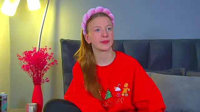 Snapshot of BeatriceBinoche chatting on 02.04.26 BeatriceBinoche online show from 02.04.26