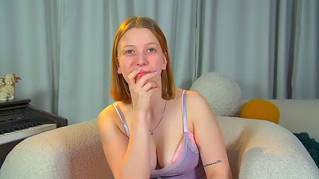 BeatriceBinoche online show from 03.15.26