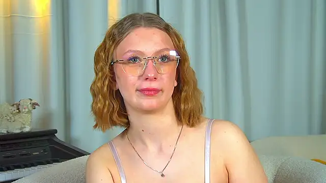 BeatriceBinoche online show from 04.08.26