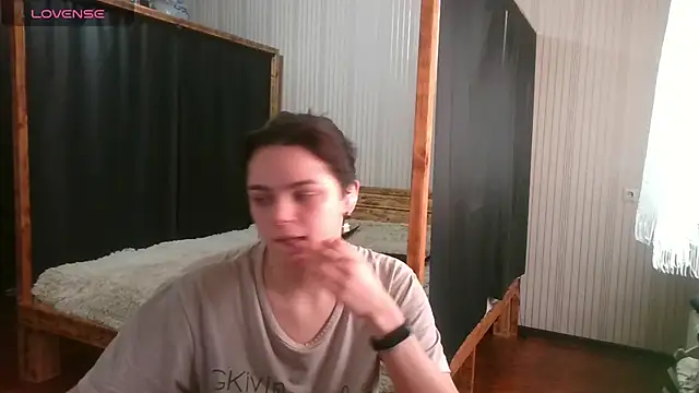 Snapshot of EthelsLover chatting on 01.11.26 EthelsLover online show from 01.11.26