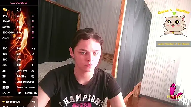 Snapshot of EthelsLover chatting on 02.10.26 EthelsLover online show from 02.10.26