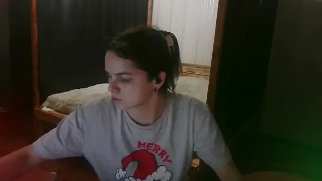 Snapshot of EthelsLover chatting on 02.16.26 EthelsLover online show from 02.16.26