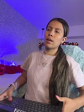 EMILIIA RICHTER   online show from 02.03.26