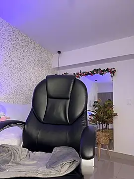 EMILIIA RICHTER   online show from 02.27.26