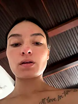 MiaKane99 online show from 10.22.25