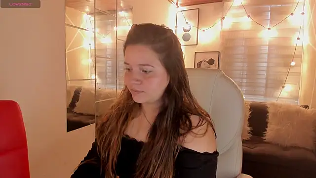 sophiee09  online show from 11.19.25