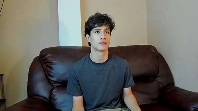 Snapshot of Xam_Collen chatting on 11.20.25 Xam Collen online show from 11.20.25