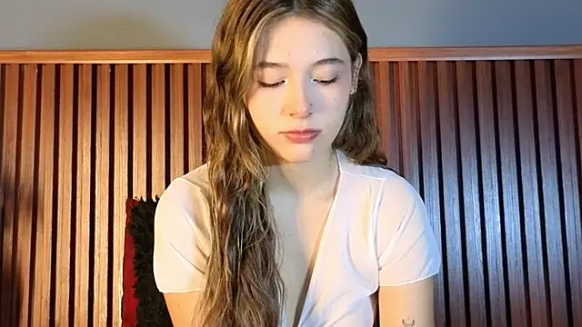 VictoriaSpark online show from 11.06.25