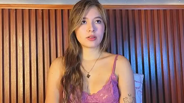 VictoriaSpark online show from 11.25.25