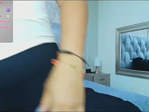 sofiagutierrez   online show from 09.23.25