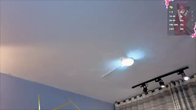 Snapshot of Angel-dragun chatting on 11.06.25 Angel-dragun online show from 11.06.25