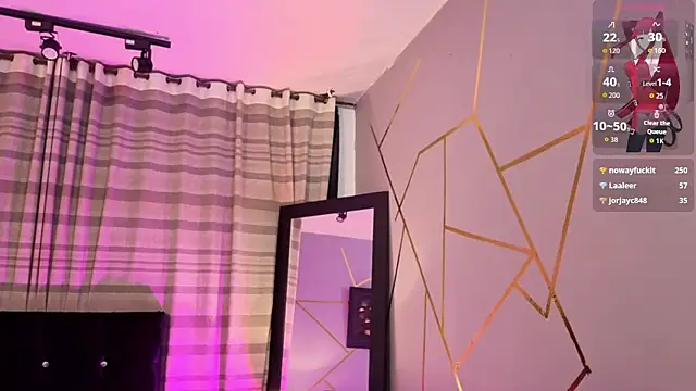 Snapshot of Angel-dragun chatting on 11.12.25 Angel-dragun online show from 11.12.25