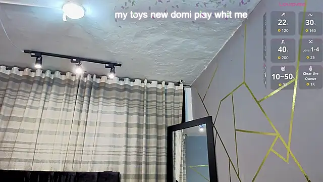 Snapshot of Angel-dragun chatting on 12.15.25 Angel-dragun online show from 12.15.25