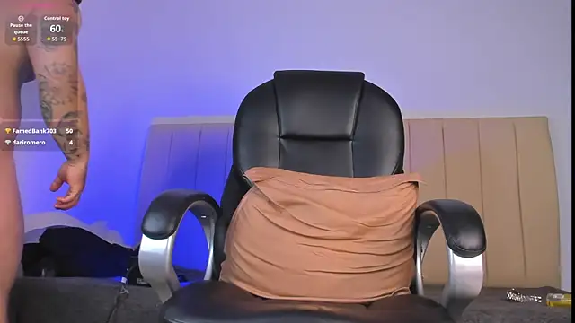 denis munera online show from 04.12.26