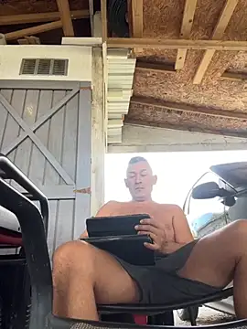 countryboi2002 online show from 10.08.25