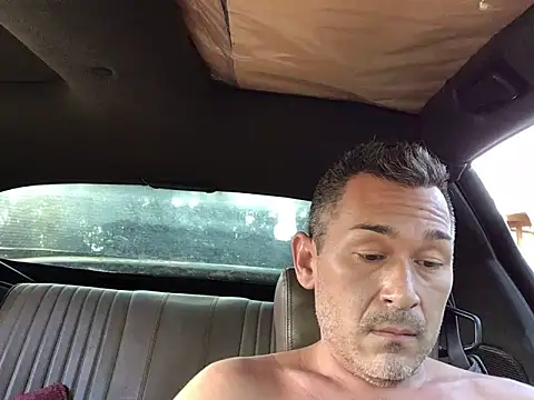 countryboi2002 online show from 10.26.25