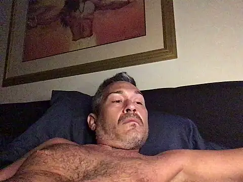 Snapshot of countryboi2002 chatting on 03.12.26 countryboi2002 online show from 03.12.26