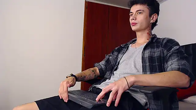 jaico santos online show from 10.22.25