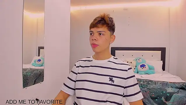 Zacktorres  online show from 02.13.26