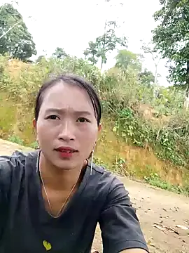 Qumdan online show from 10.15.25