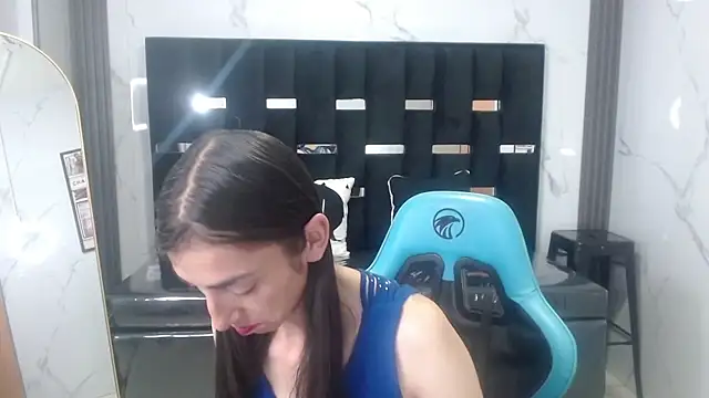 Maily a  online show from 10.08.25