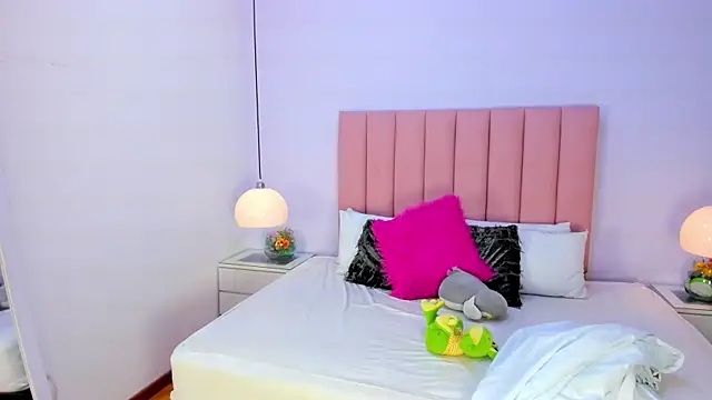 Amy Ferreira online show from 11.12.25