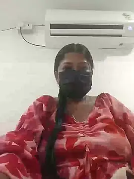 Snapshot of TAMIL_AMMUKUTTYY chatting on 12.02.25 TAMIL AMMUKUTTYY online show from 12.02.25