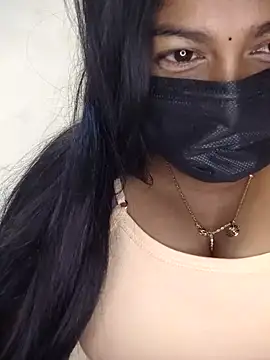 Snapshot of TAMIL_AMMUKUTTYY chatting on 12.21.25 TAMIL AMMUKUTTYY online show from 12.21.25