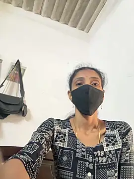 sweetreddy-02 online show from 11.13.25