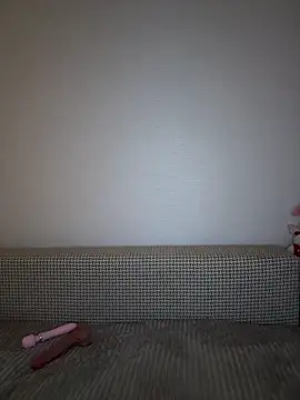 Snapshot of MissOyee chatting on 10.15.25 MissOyee online show from 10.15.25