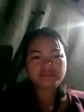 emly-xinh18 online show from 10.24.25