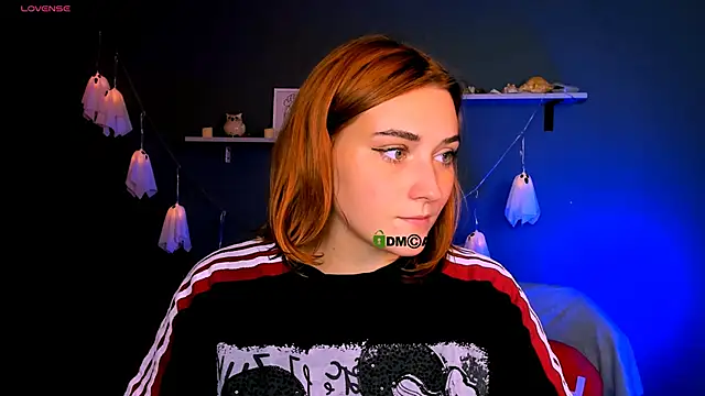 casey meow  online show from 11.02.25