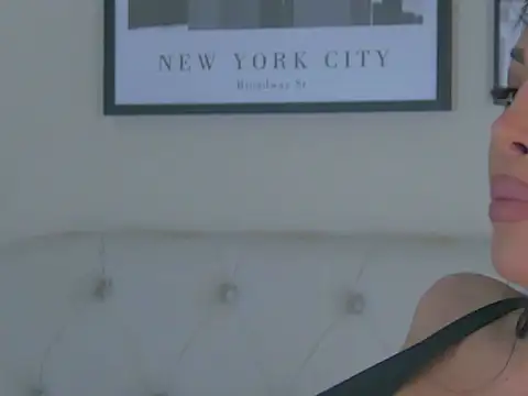 MeganRoberts22 online show from 05.16.26