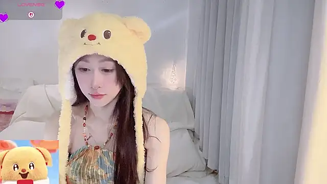 Snapshot of ai-ai-mi chatting on 02.20.26 ai-ai-mi online show from 02.20.26