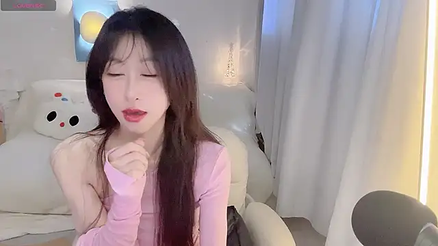 Snapshot of ai-ai-mi chatting on 05.23.26 ai-ai-mi online show from 05.23.26