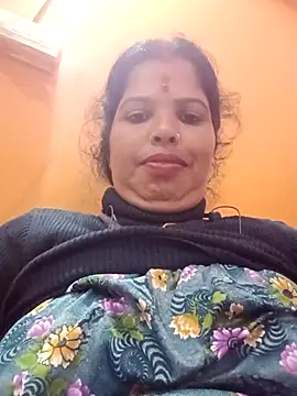 Snapshot of Hott_locky chatting on 10.27.25 Hott locky online show from 10.27.25