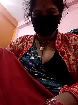 Snapshot of Hott_locky chatting on 11.29.25 Hott locky online show from 11.29.25