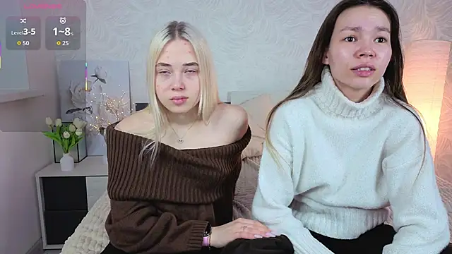 Snapshot of MarniOrdway chatting on 12.14.25 MarniOrdway online show from 12.14.25