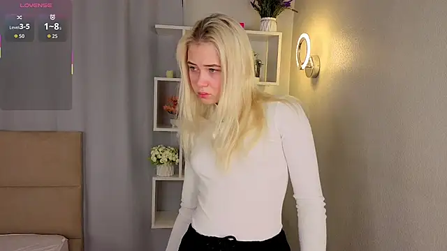 Snapshot of MarniOrdway chatting on 02.13.26 MarniOrdway online show from 02.13.26