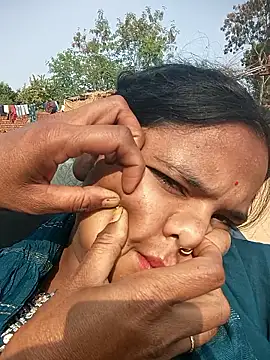 Hot Shredha online show from 12.01.25