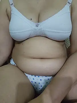 Snapshot of Feel_the_Fun chatting on 10.31.25 Feel the Fun online show from 10.31.25