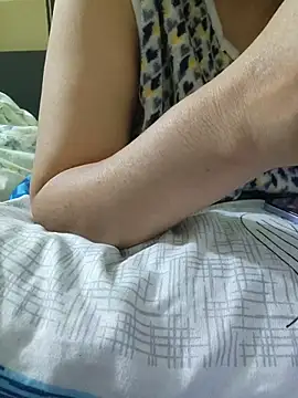 Snapshot of Feel_the_Fun chatting on 11.20.25 Feel the Fun online show from 11.20.25