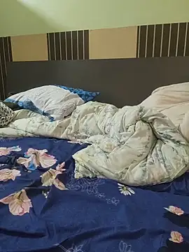 Snapshot of Feel_the_Fun chatting on 11.22.25 Feel the Fun online show from 11.22.25