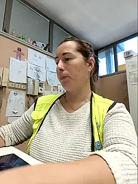 bichota85 online show from 10.28.25