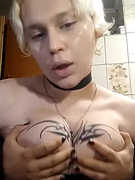 Snapshot of MargoShein chatting on 09.21.25 MargoShein online show from 09.21.25